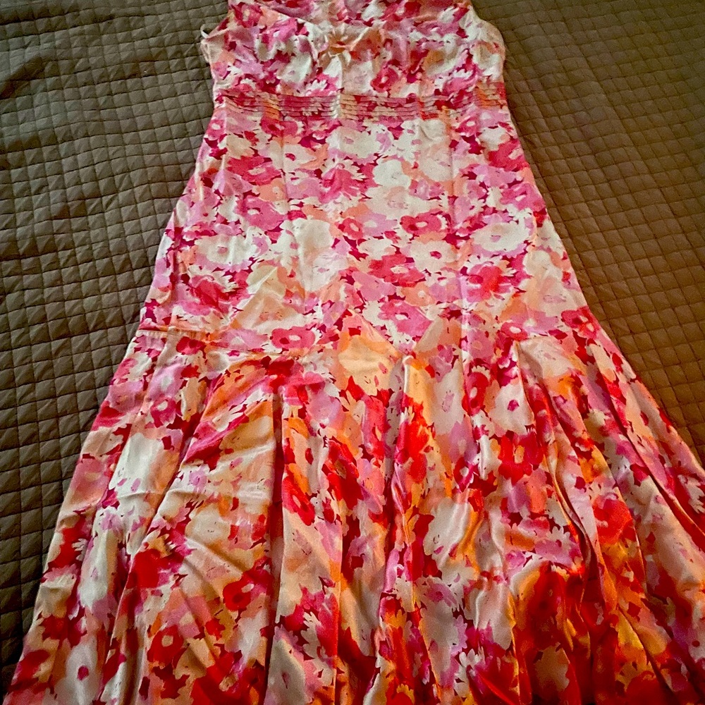 Banana Republic 😍Silk dress fabulously gorgeous